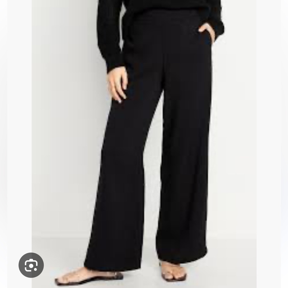 Old Navy Black Wide Leg Pants High-Waisted Elegance